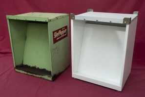 Reproduction Atlas Picnic Cooler Stand